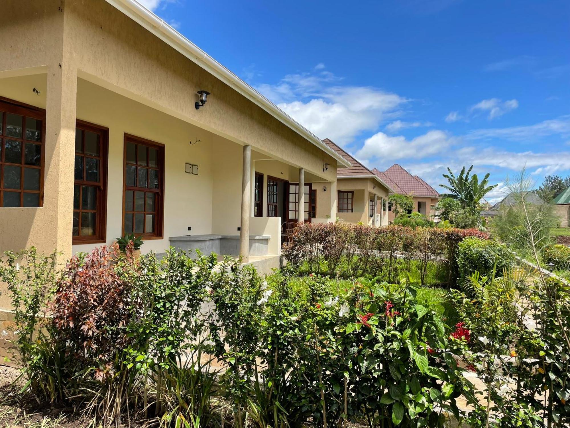 Tanzania Safari Lodge Аруша Экстерьер фото